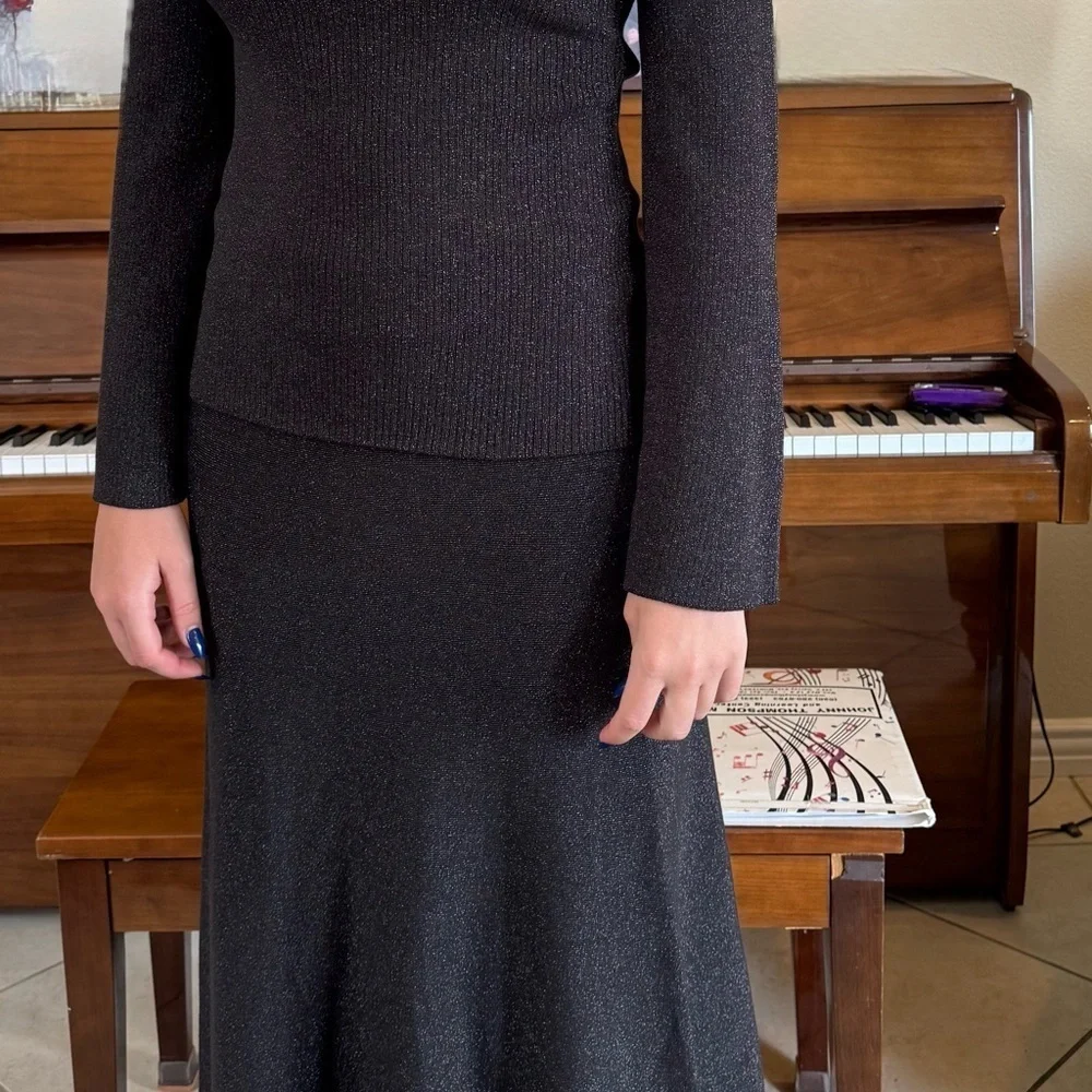 Lustro Lurex top and Lustro Lurex Sweater Skirt